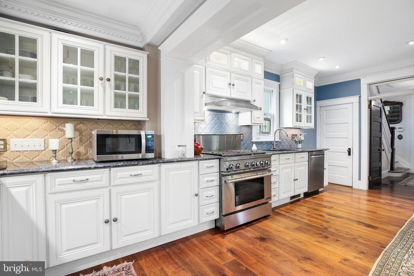 1406 Prince Edward Street photo 11