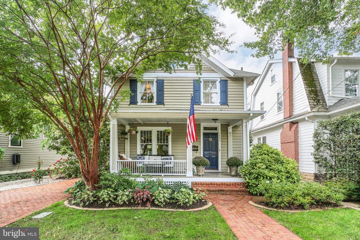 1406 Prince Edward Street photo 2