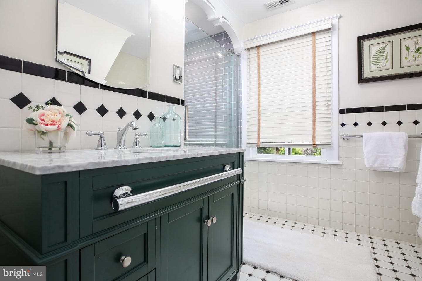 1406 Prince Edward Street photo 22
