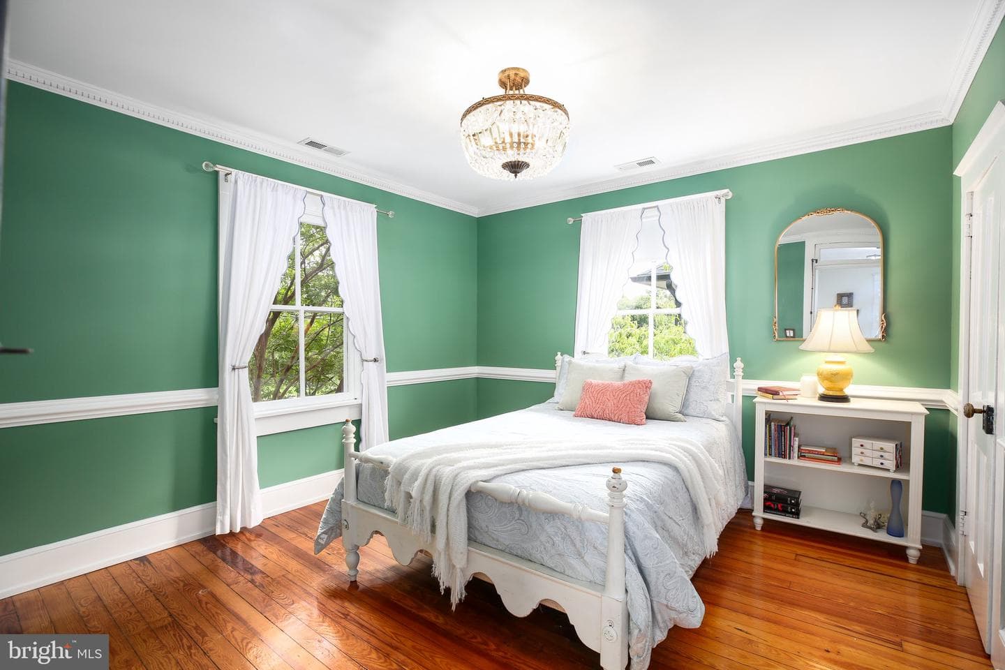 1406 Prince Edward Street photo 24