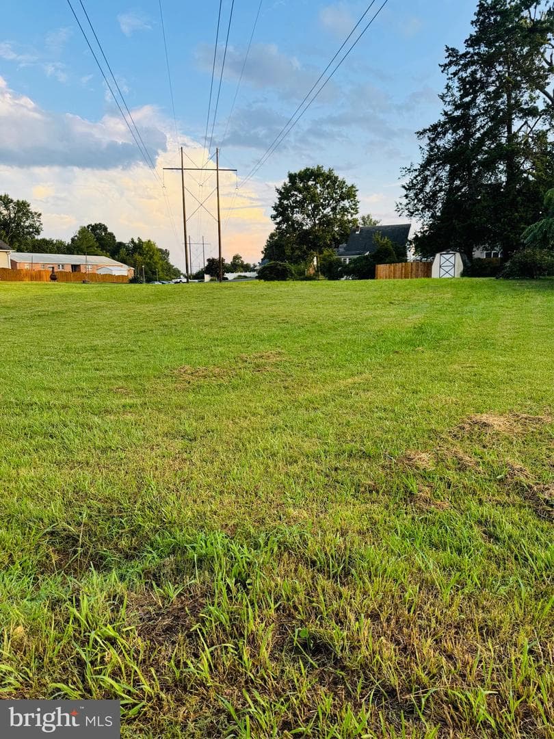 138 Ridgeway Street photo 2