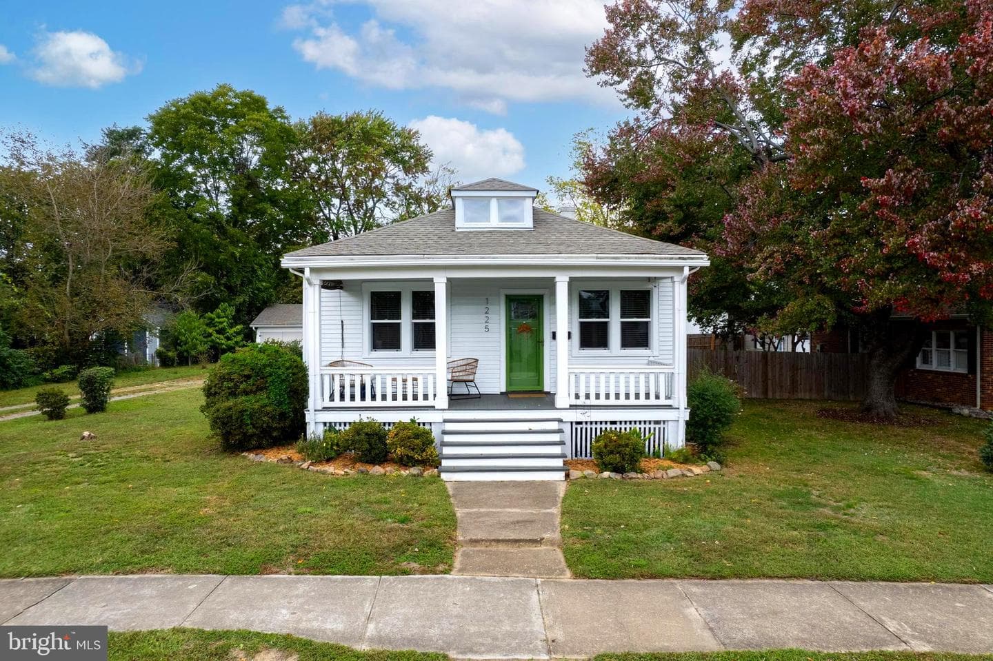 1225 Rowe Street photo 13