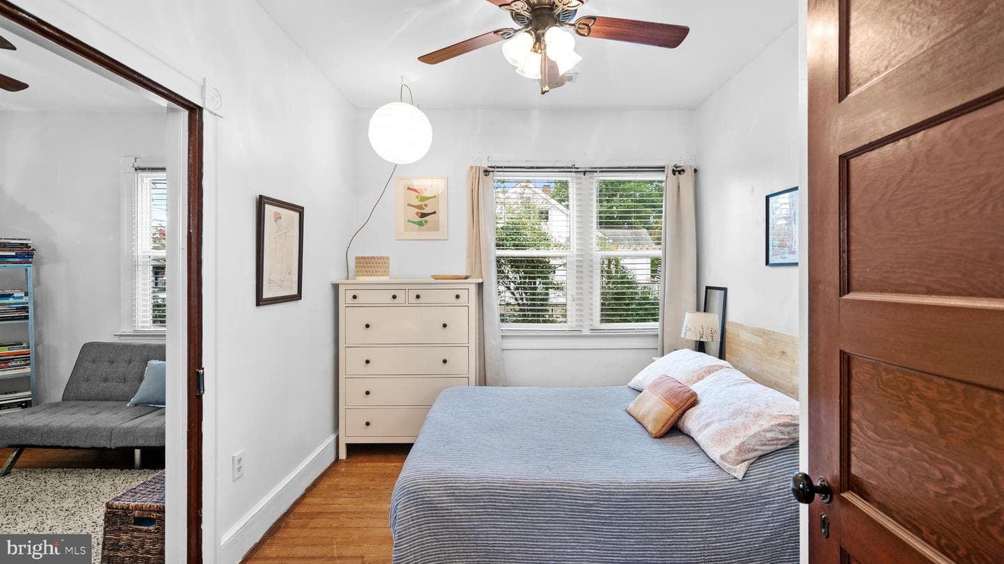 1225 Rowe Street photo 31