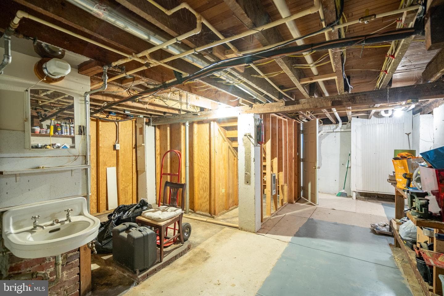 1225 Rowe Street photo 59