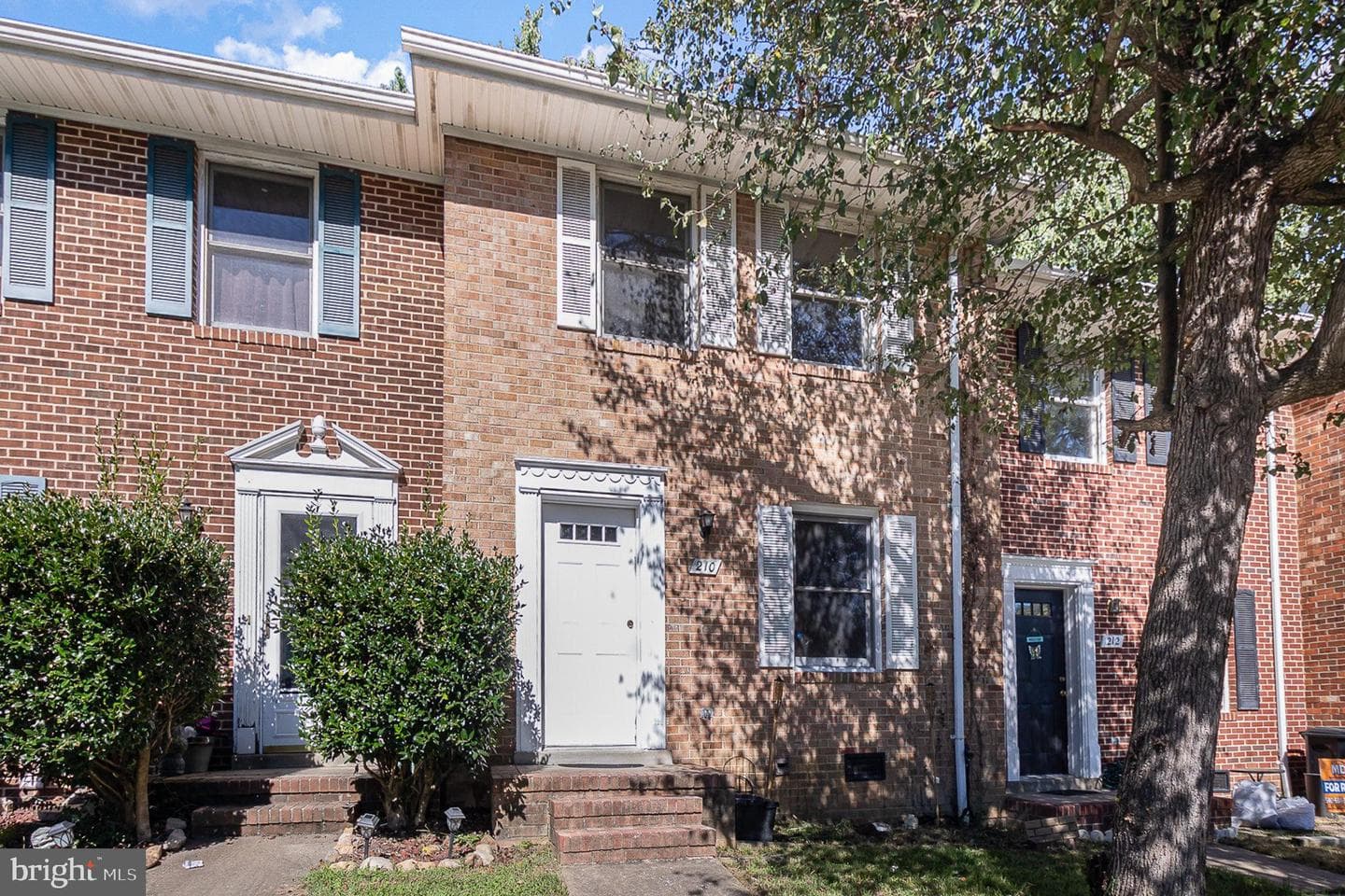 210 Farrell Lane photo 2