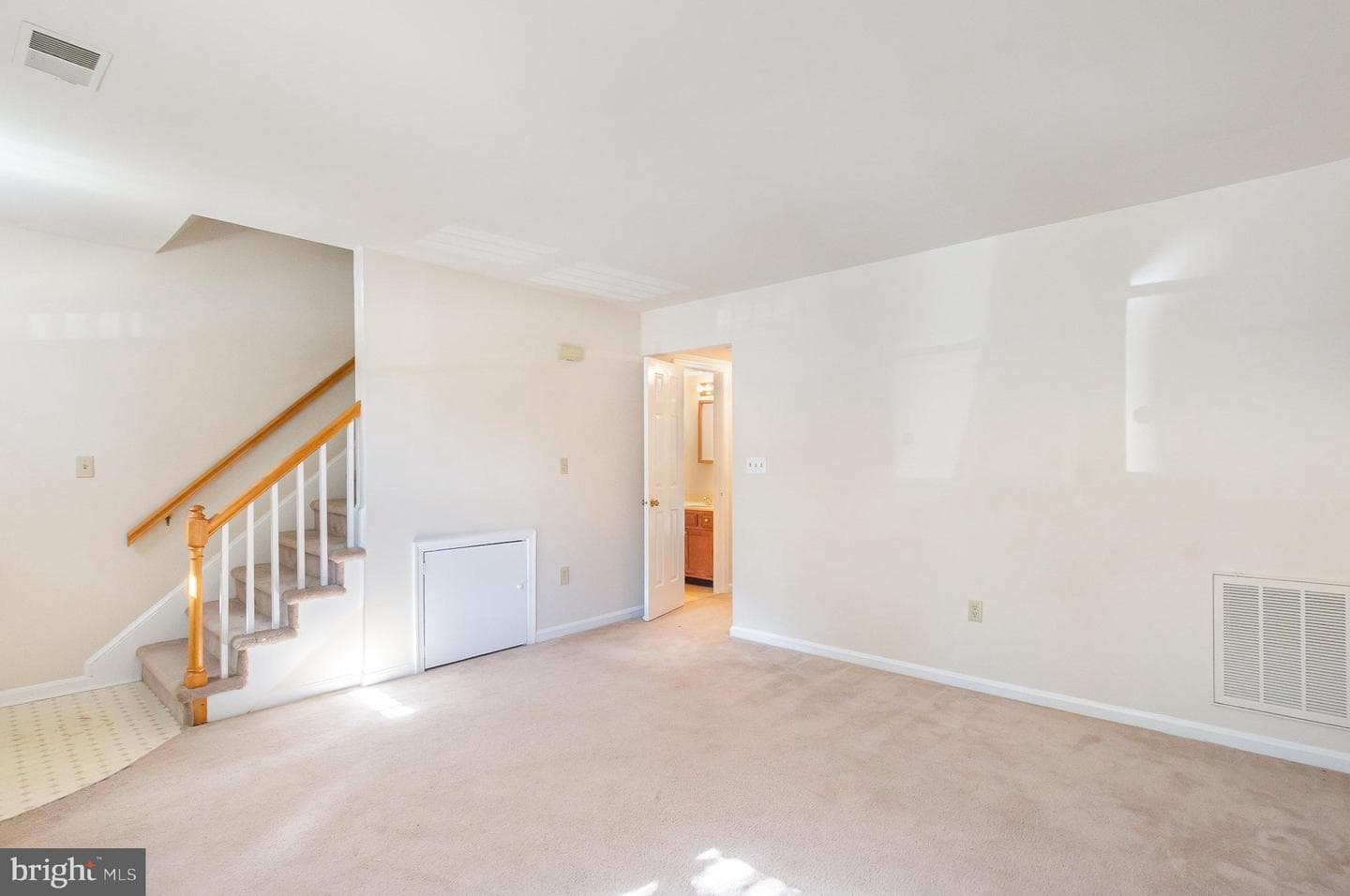 210 Farrell Lane photo 3