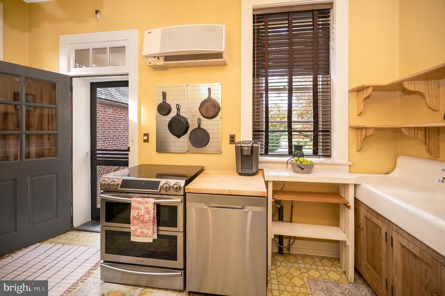 214 Caroline Street photo 35