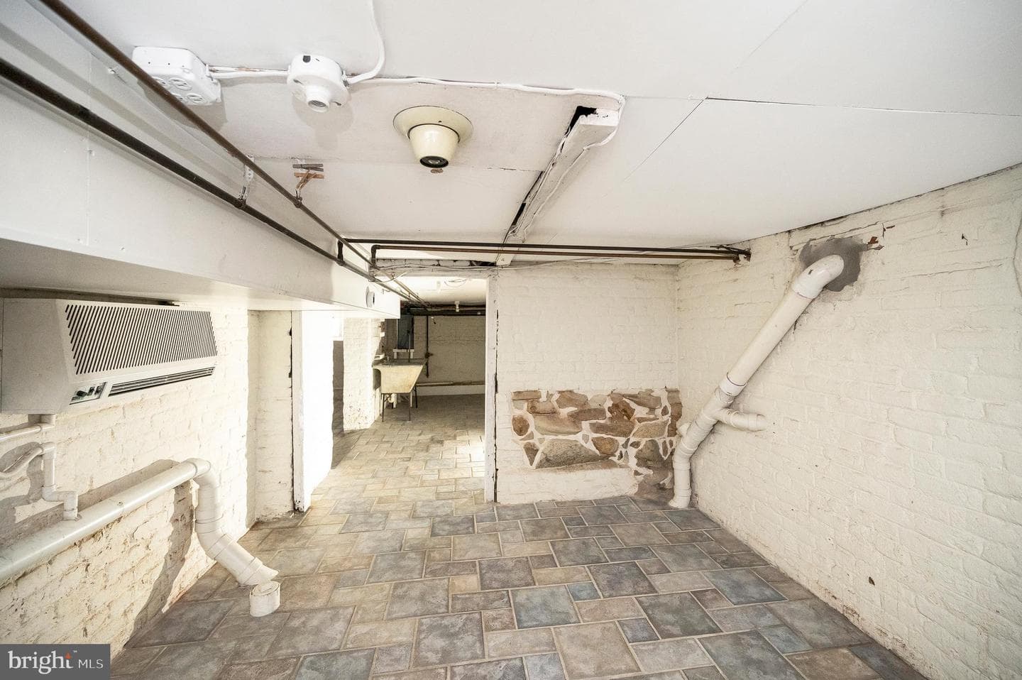 214 Caroline Street photo 56