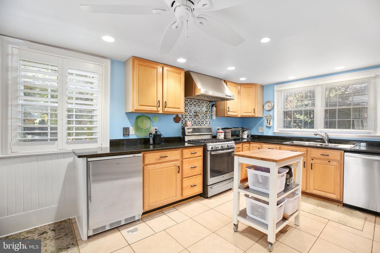 1213 Prince Edward Street photo 16
