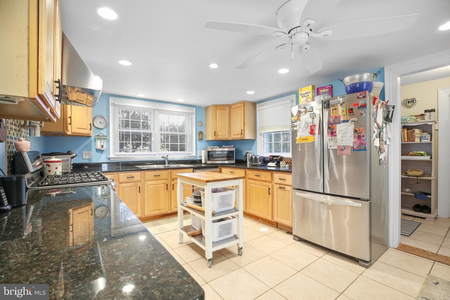 1213 Prince Edward Street photo 17