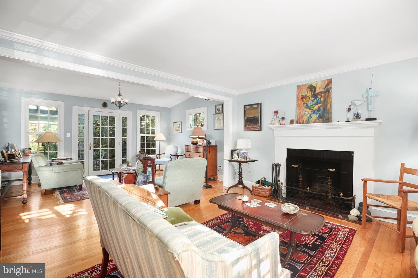 1213 Prince Edward Street photo 2