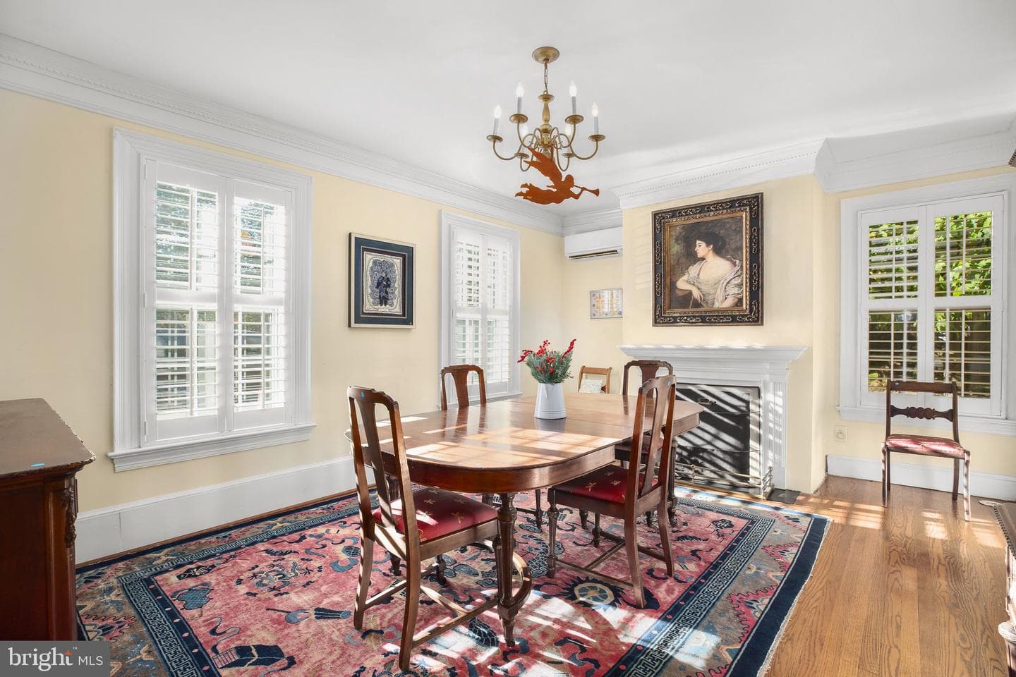 1213 Prince Edward Street photo 3
