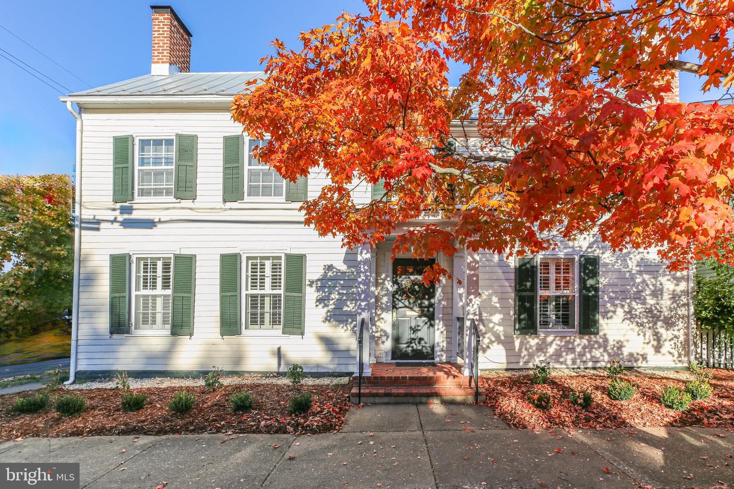 1213 Prince Edward Street photo 43