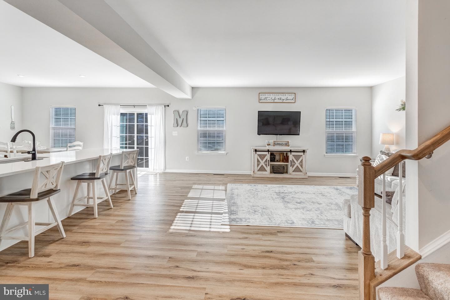 1006 City View Lane photo 5