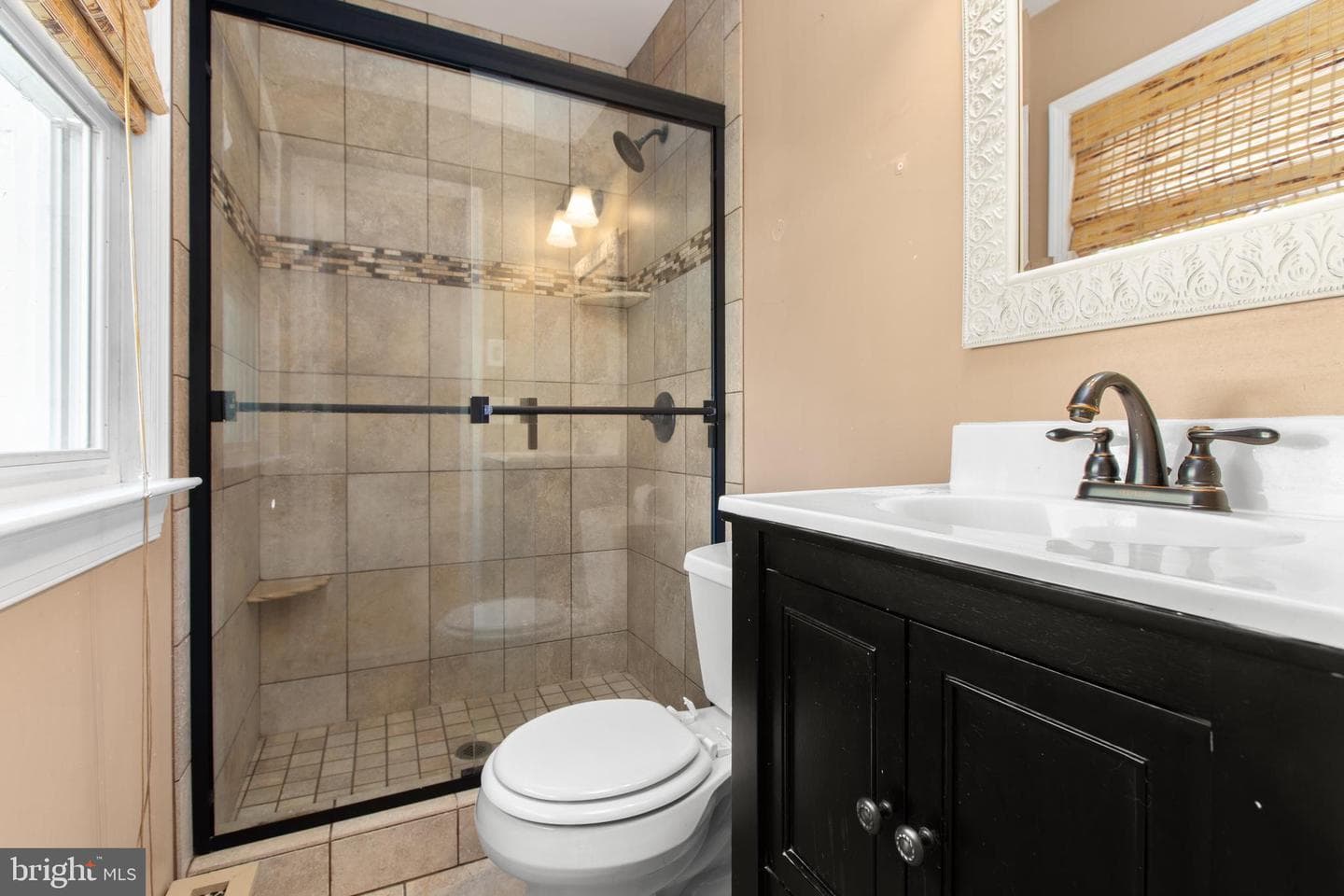 1414 Payne Street photo 24