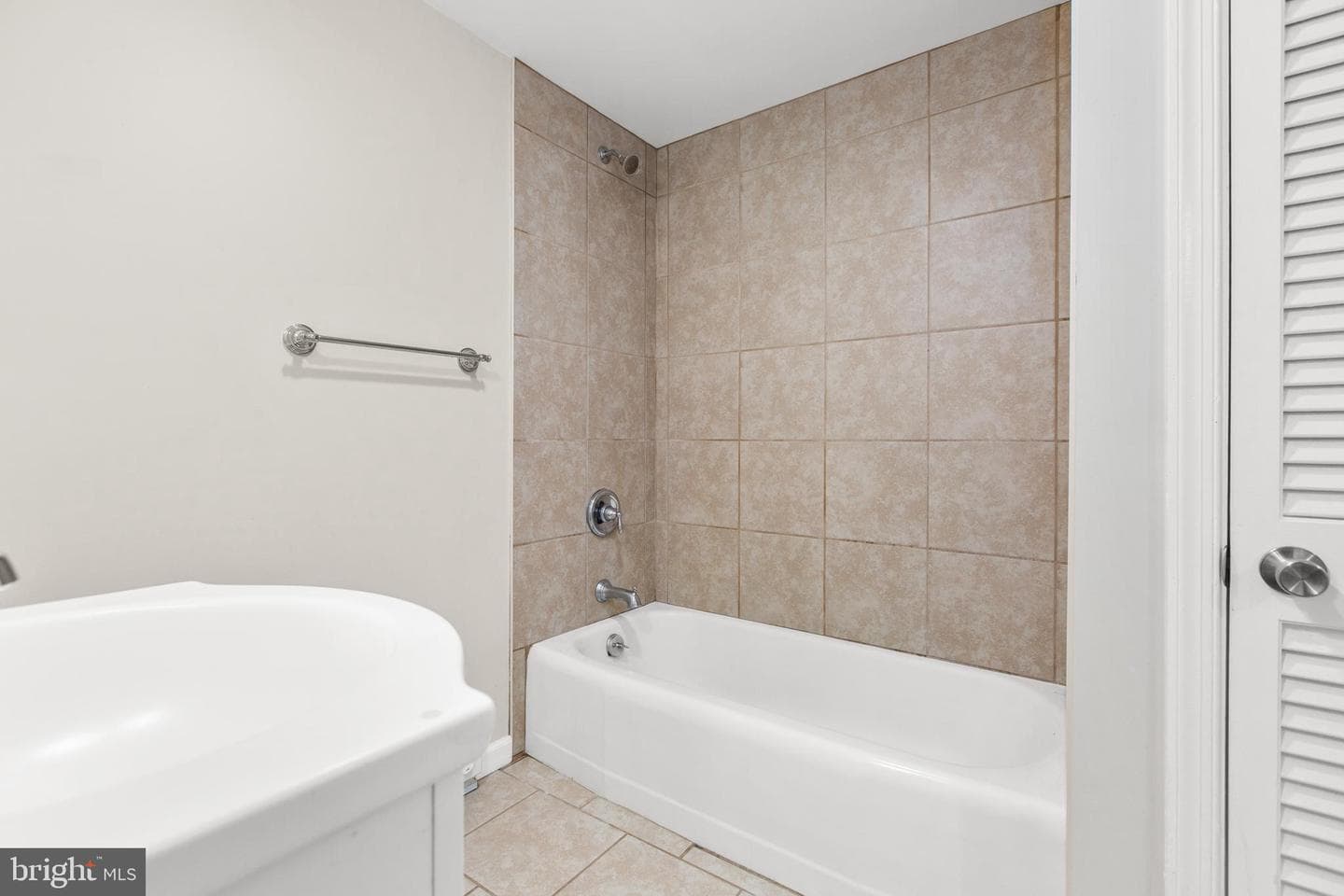 1414 Payne Street photo 48