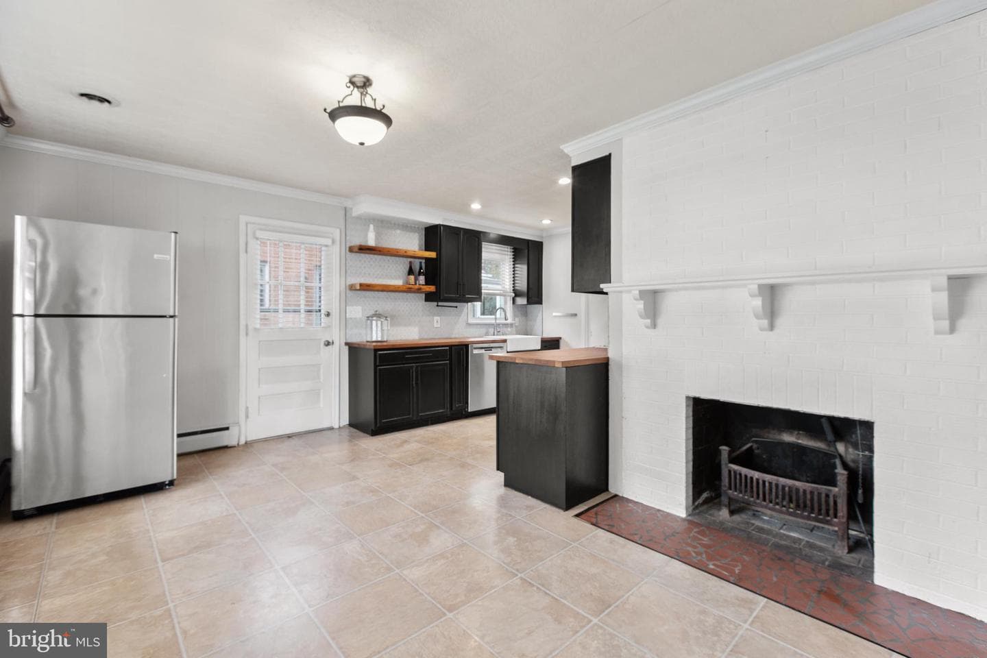 1414 Payne Street photo 9