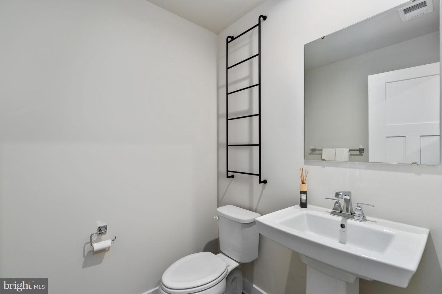1319 Trestle Drive photo 15