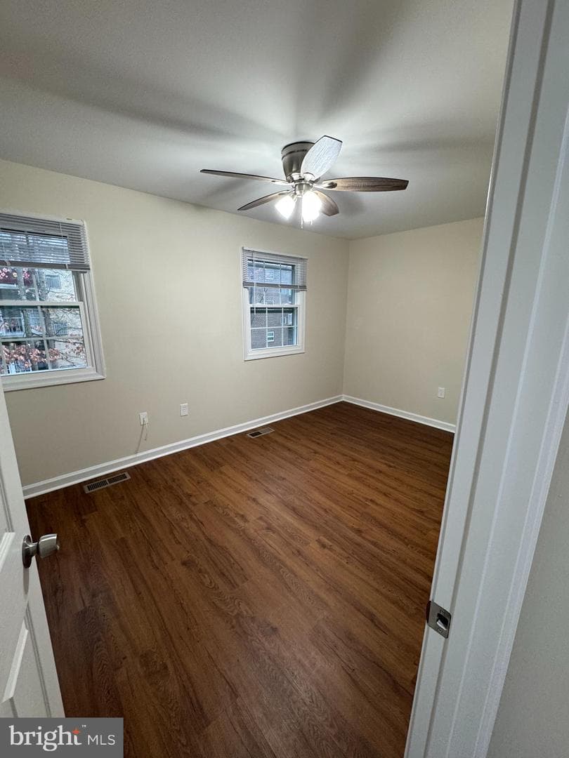 423 Greenbrier Court #423 photo 6