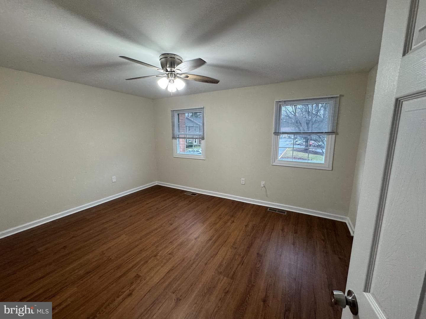 423 Greenbrier Court #423 photo 7