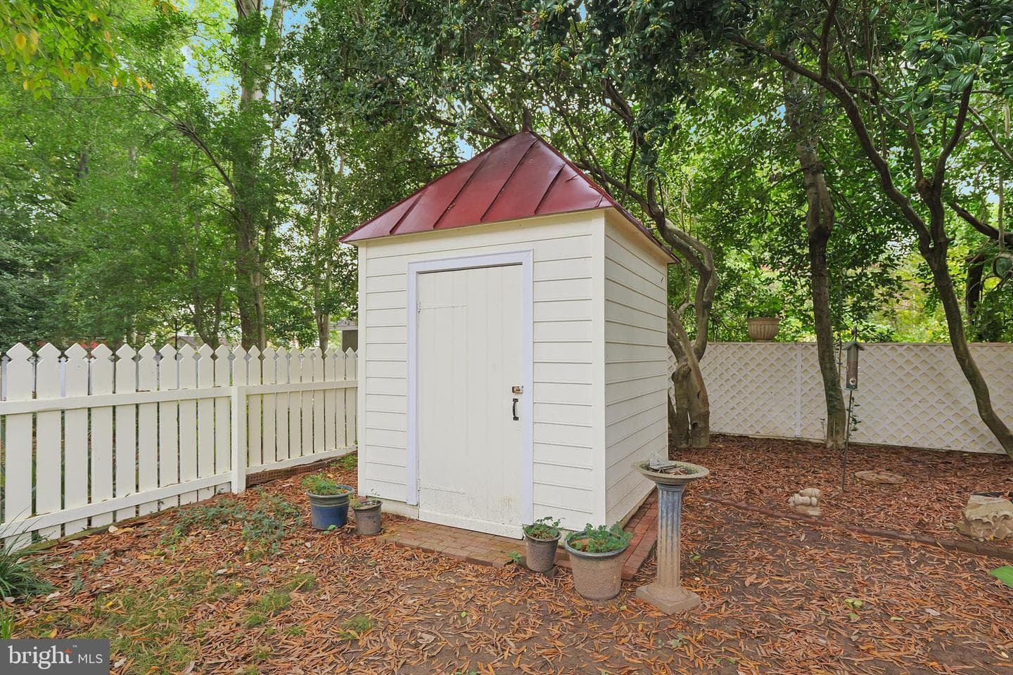 138 Caroline Street photo 30