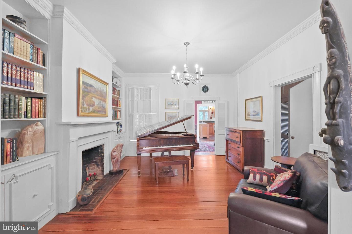 138 Caroline Street photo 6