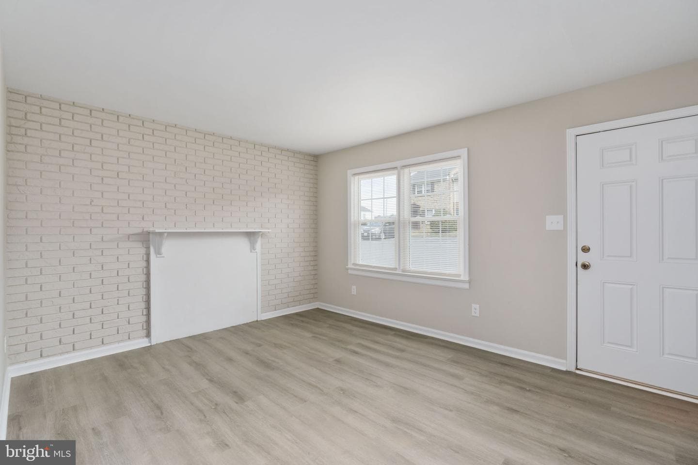728 Denton Circle photo 15