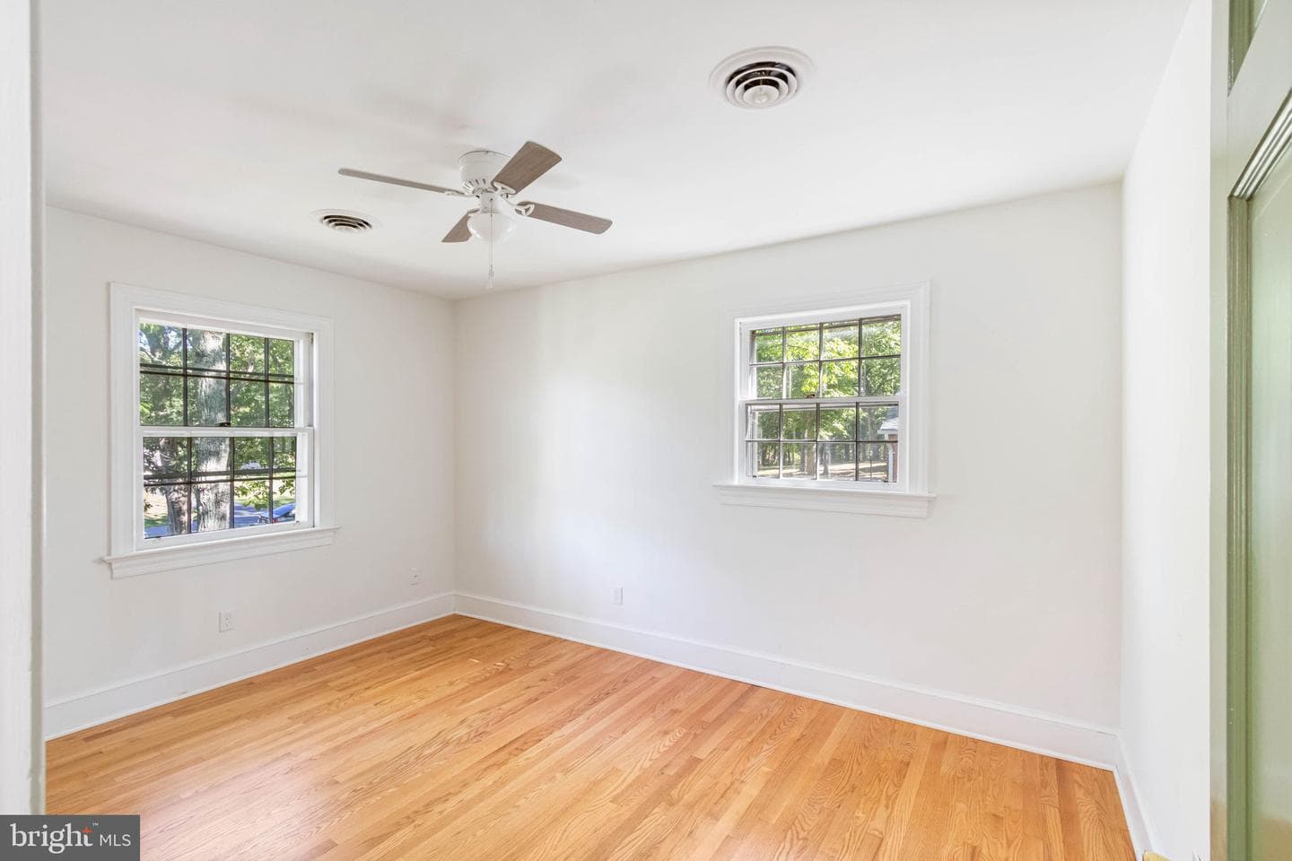 306 Braehead Drive photo 36