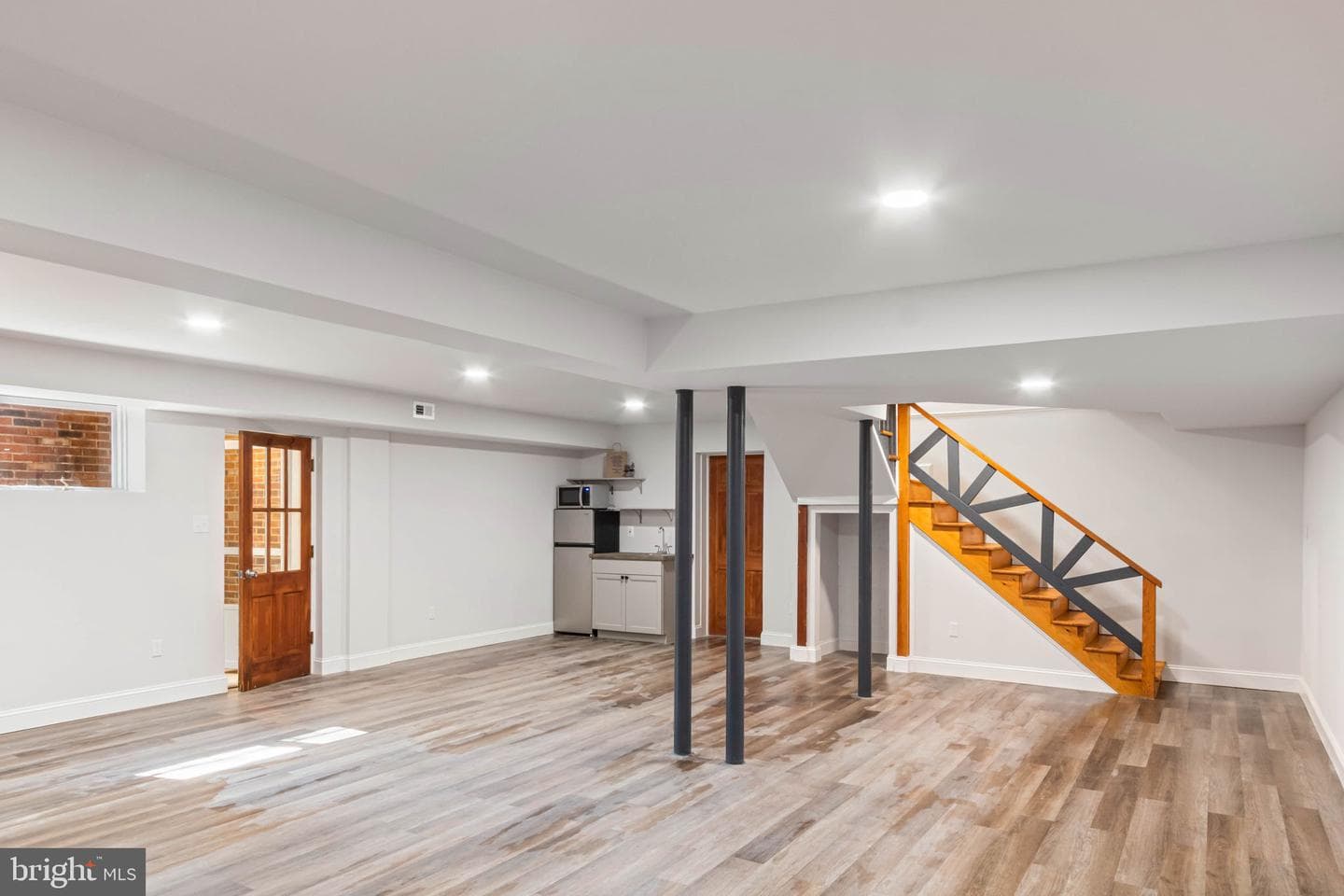 306 Braehead Drive photo 38