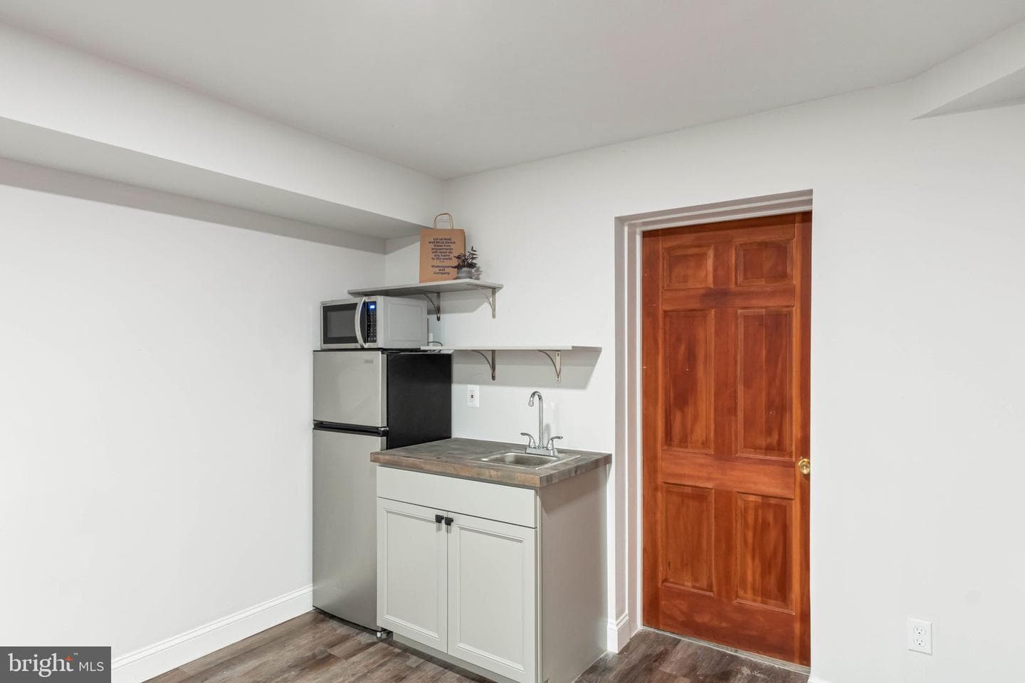 306 Braehead Drive photo 40