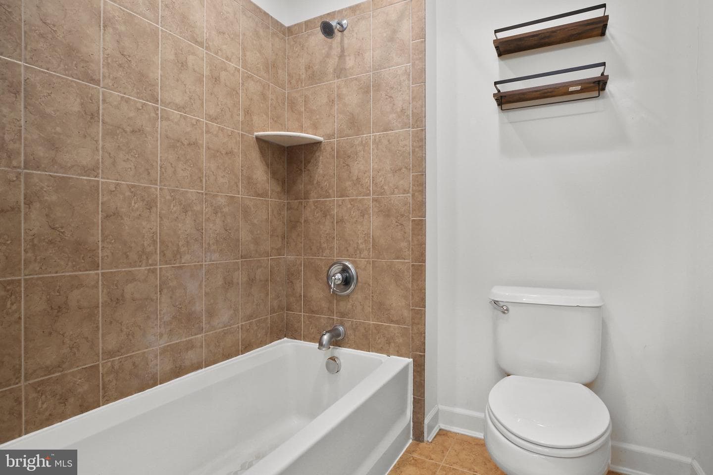 1010 Raymond Court photo 36