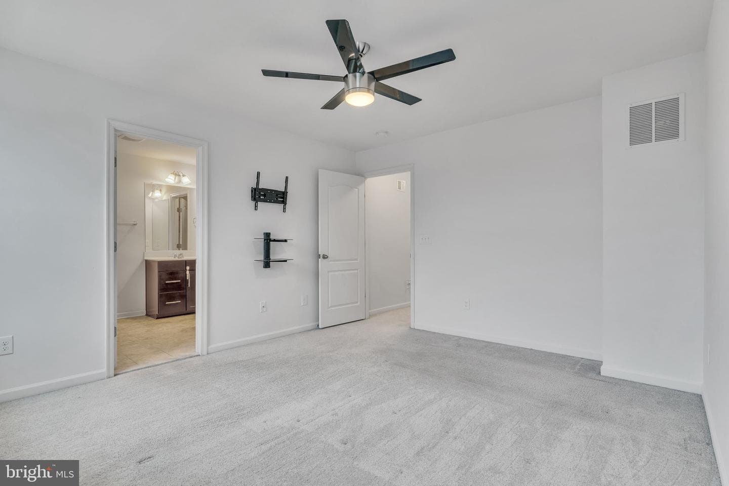 1310 Hudgins Farm Circle photo 25
