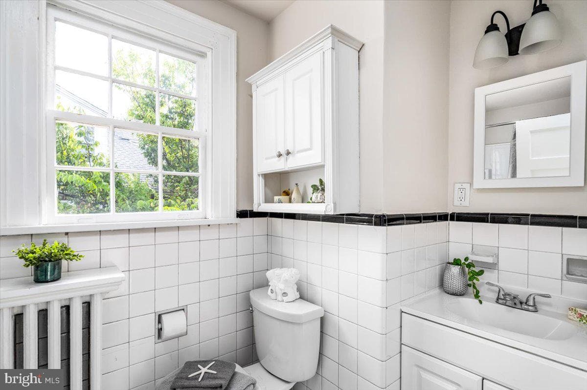 918 William Street photo 28
