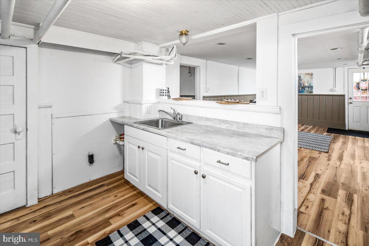 918 William Street photo 51