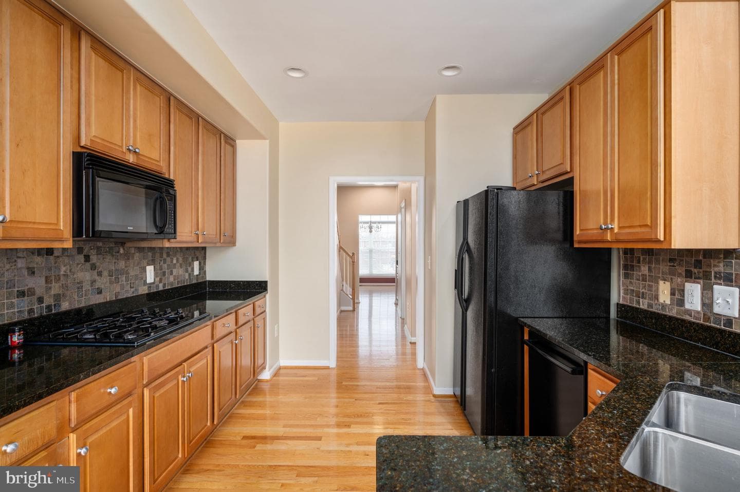 515 Dunmore Street photo 20