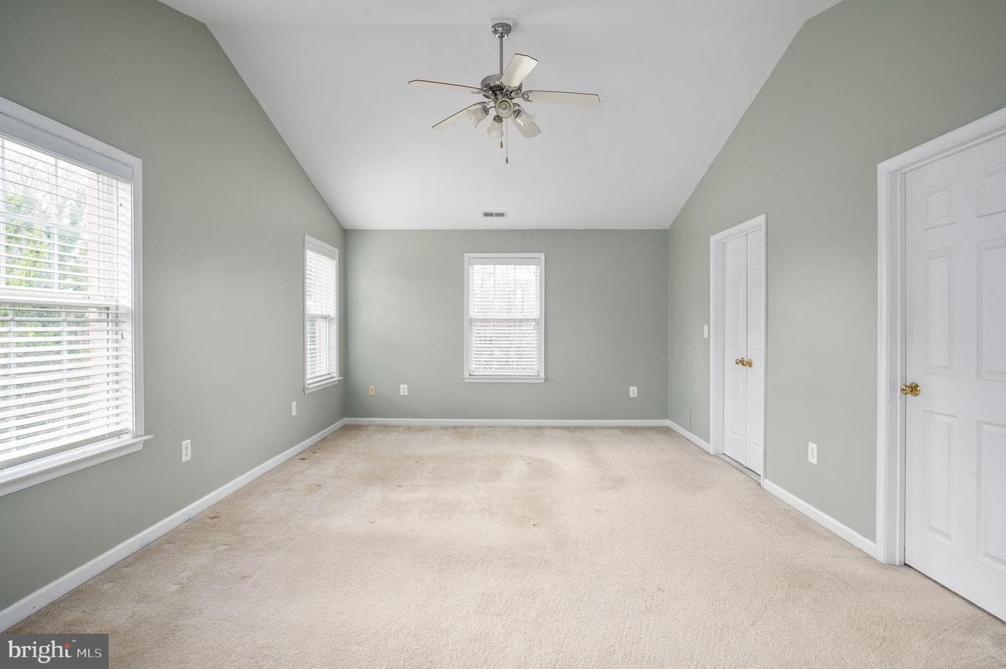 515 Dunmore Street photo 33