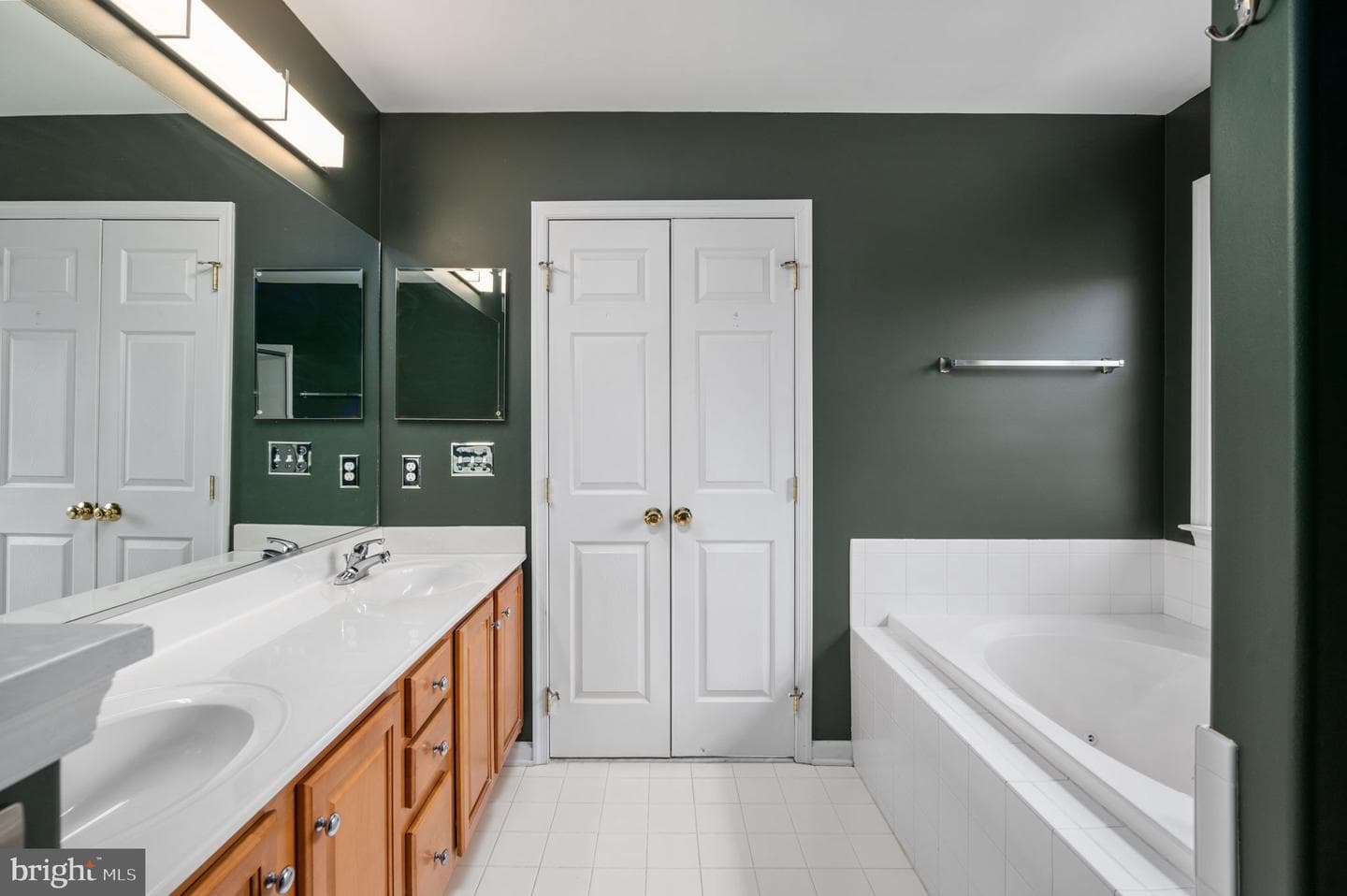 515 Dunmore Street photo 39