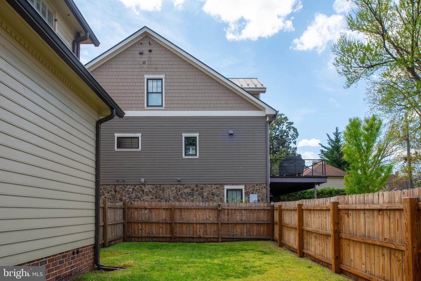701 Hanover Street photo 103