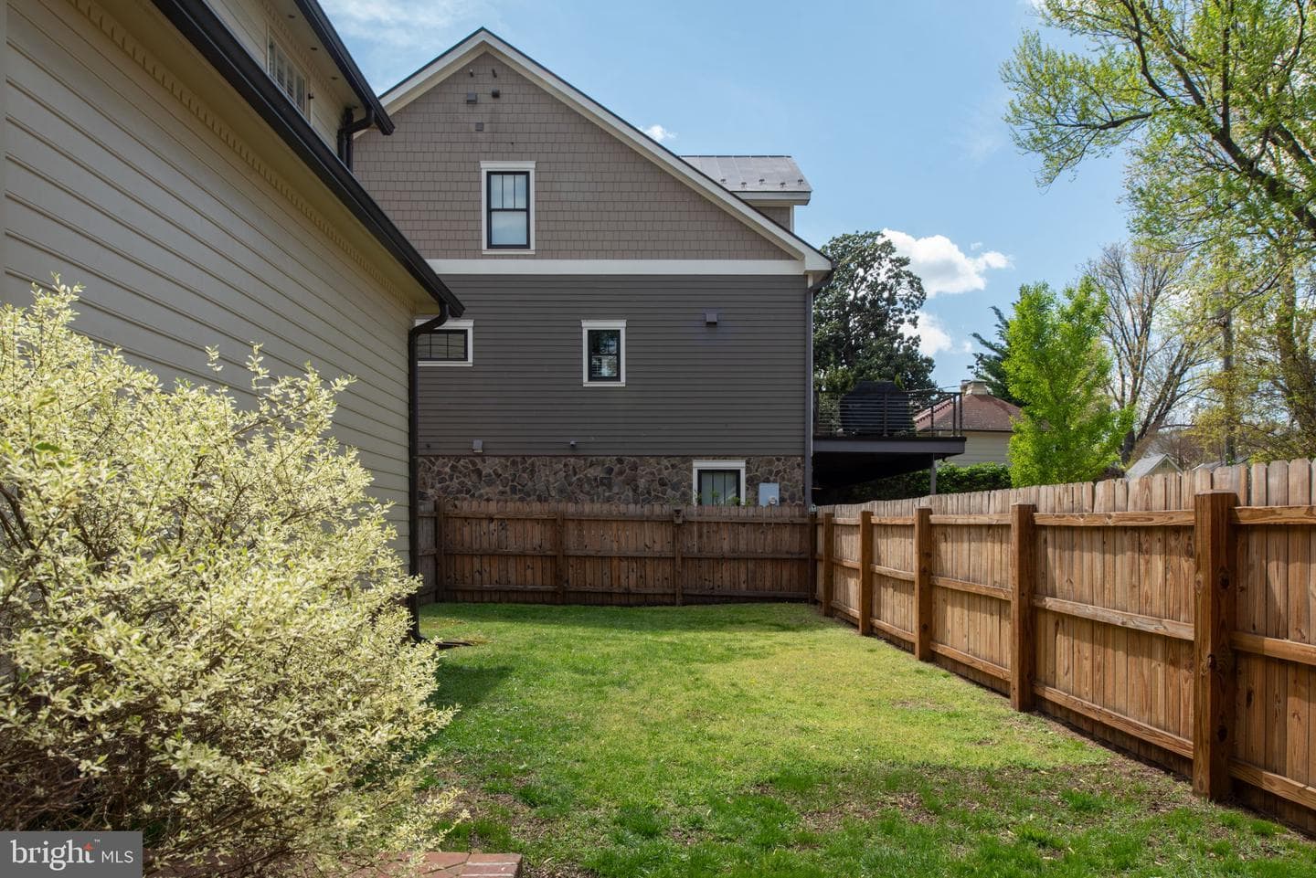 701 Hanover Street photo 112