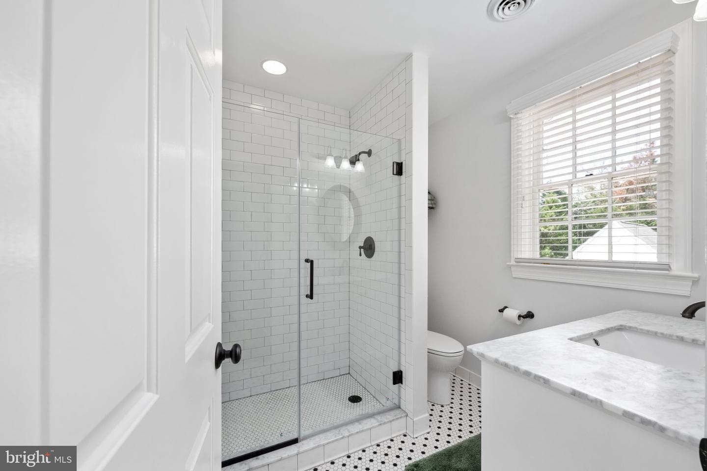 701 Hanover Street photo 64