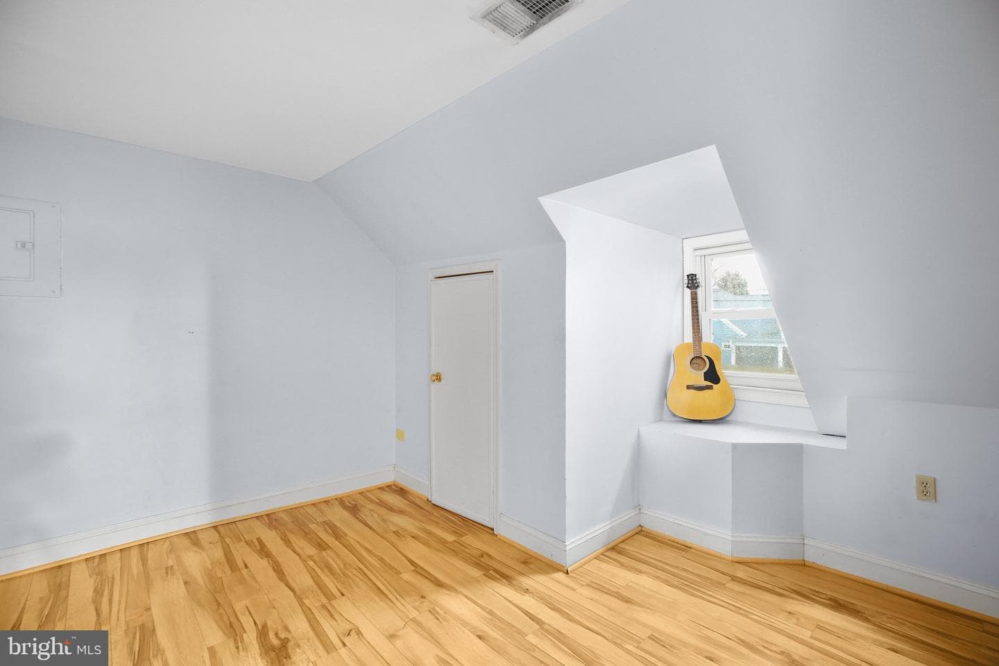 1235 Dandridge Street photo 19