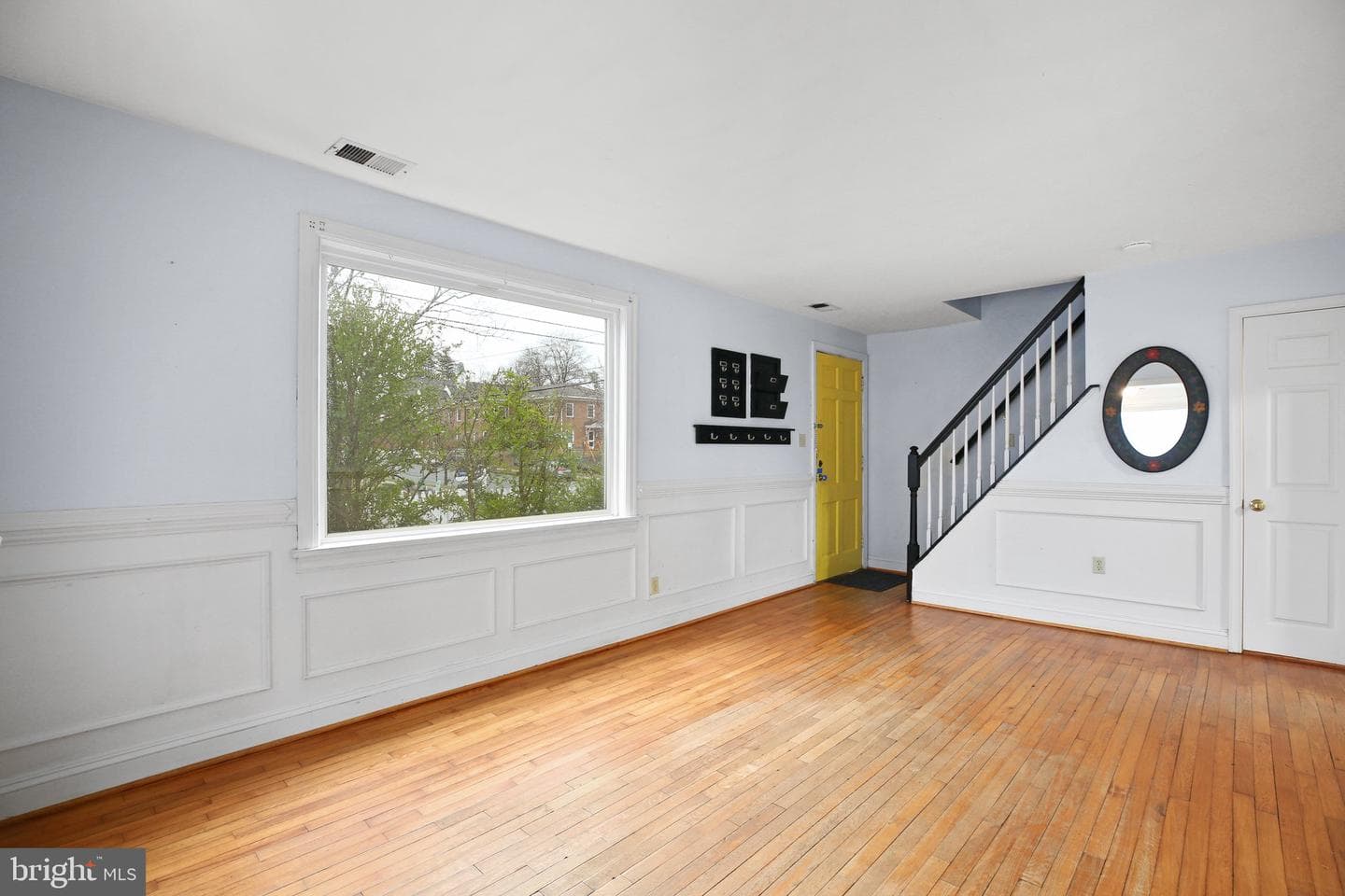 1235 Dandridge Street photo 4
