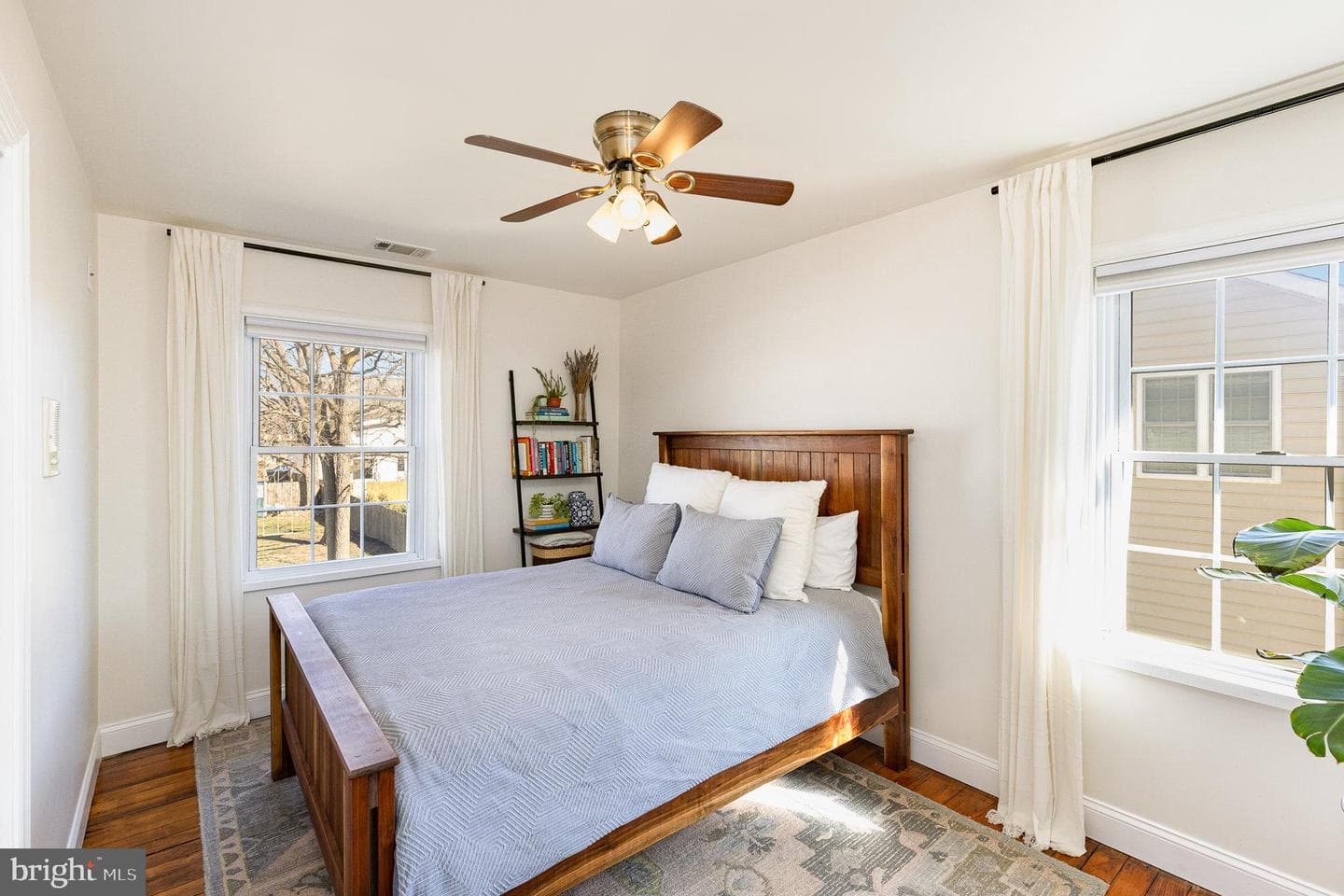 1423 William Street photo 14