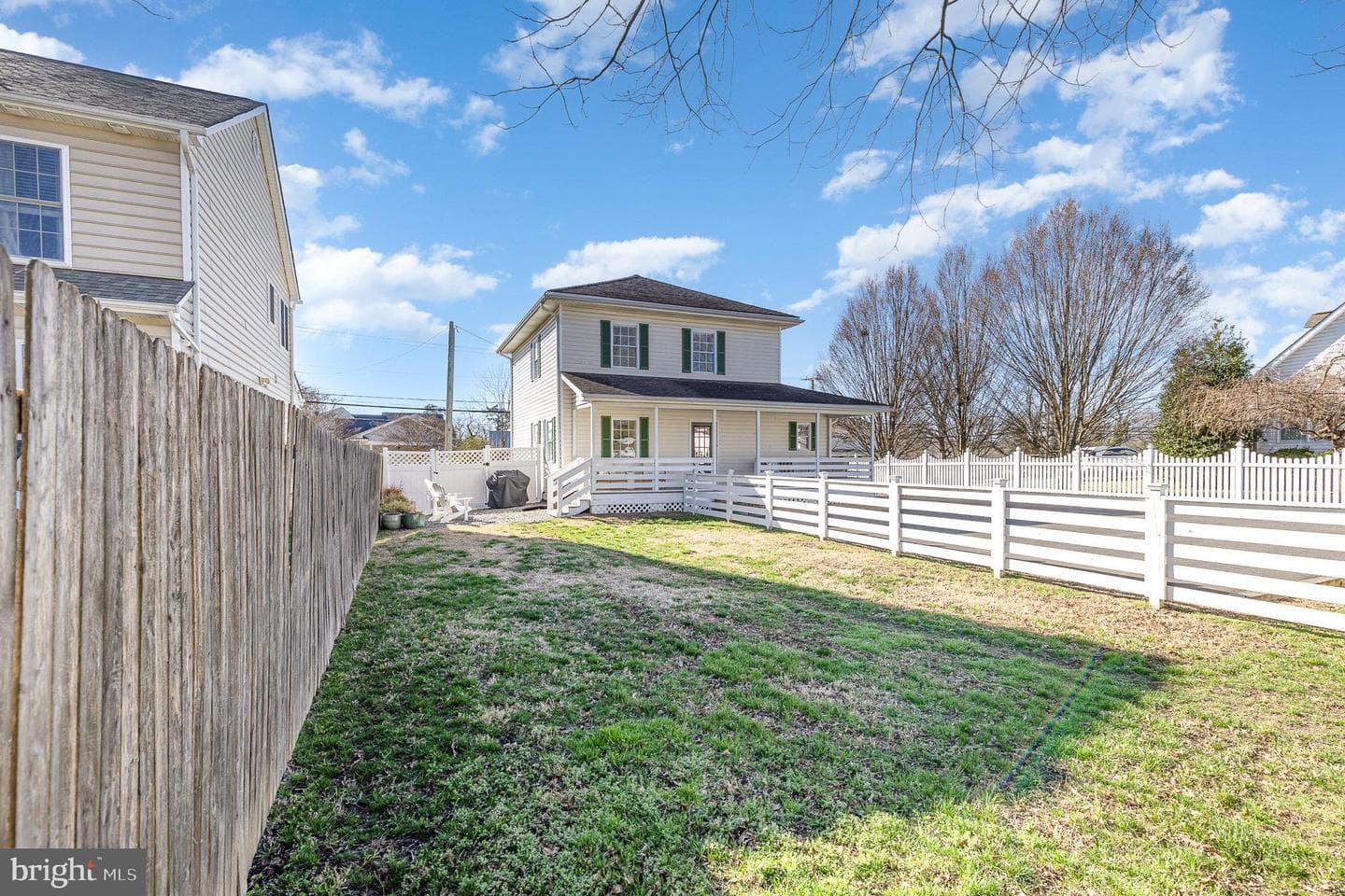 1423 William Street photo 23