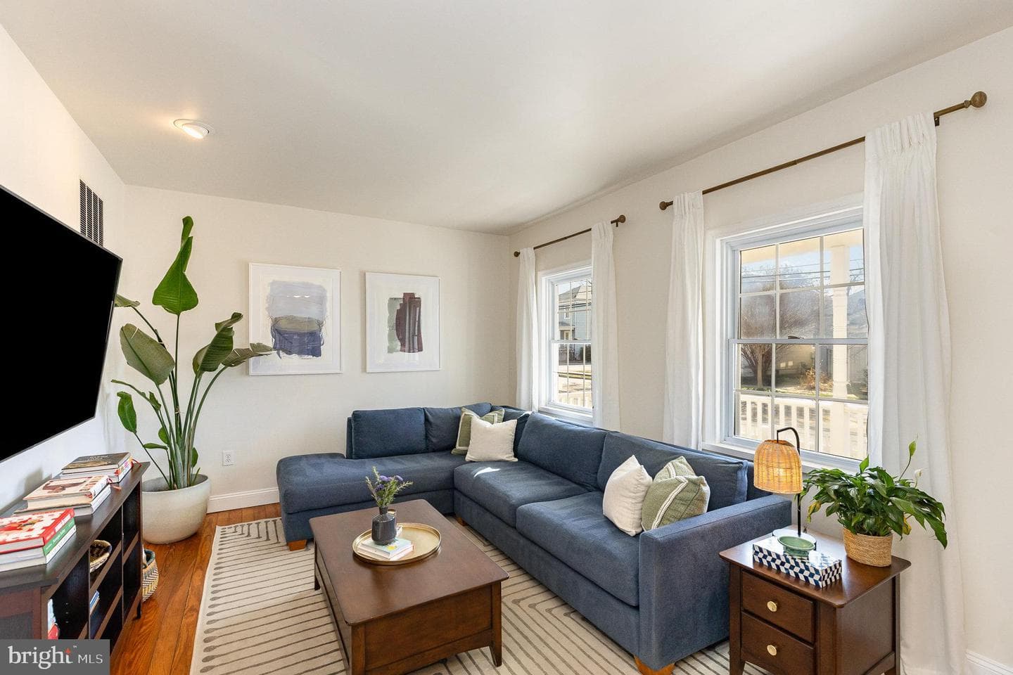 1423 William Street photo 5