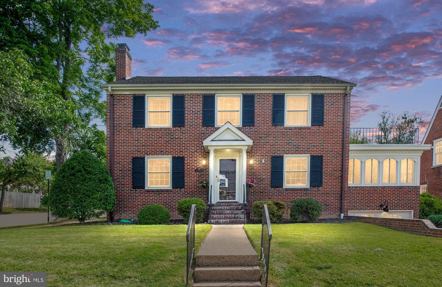 1517 Augustine Avenue photo 4
