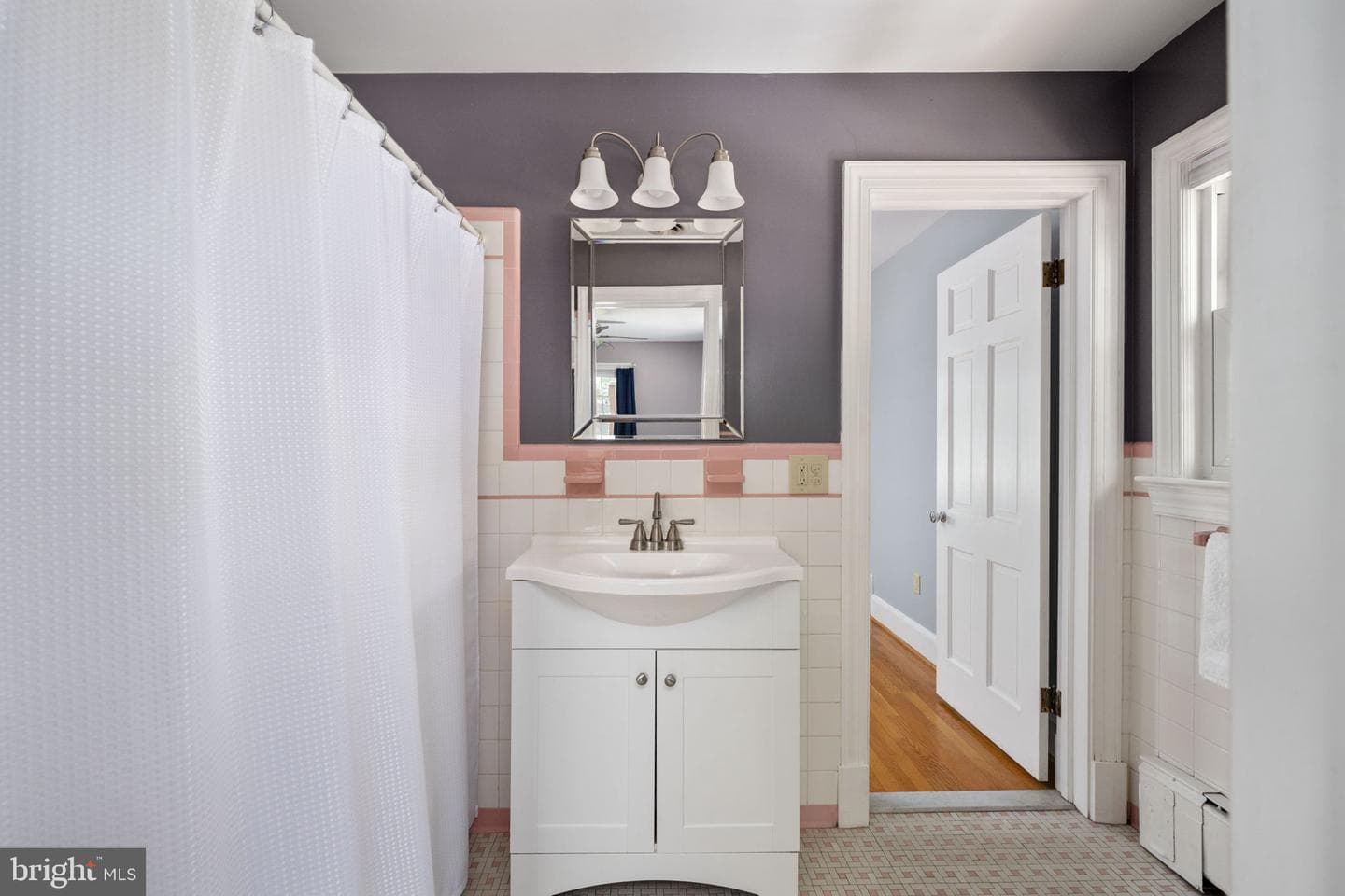 1517 Augustine Avenue photo 43