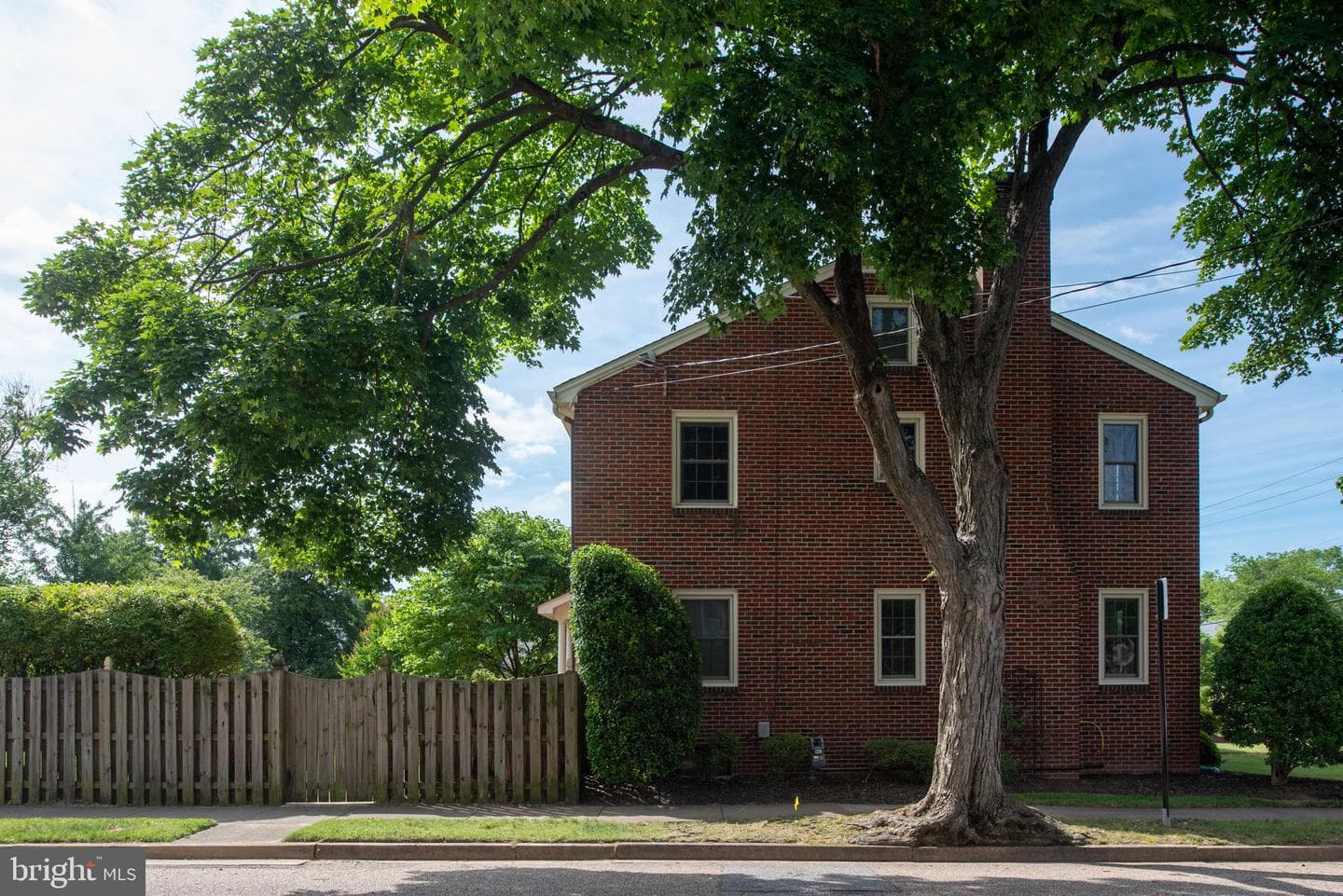 1517 Augustine Avenue photo 63