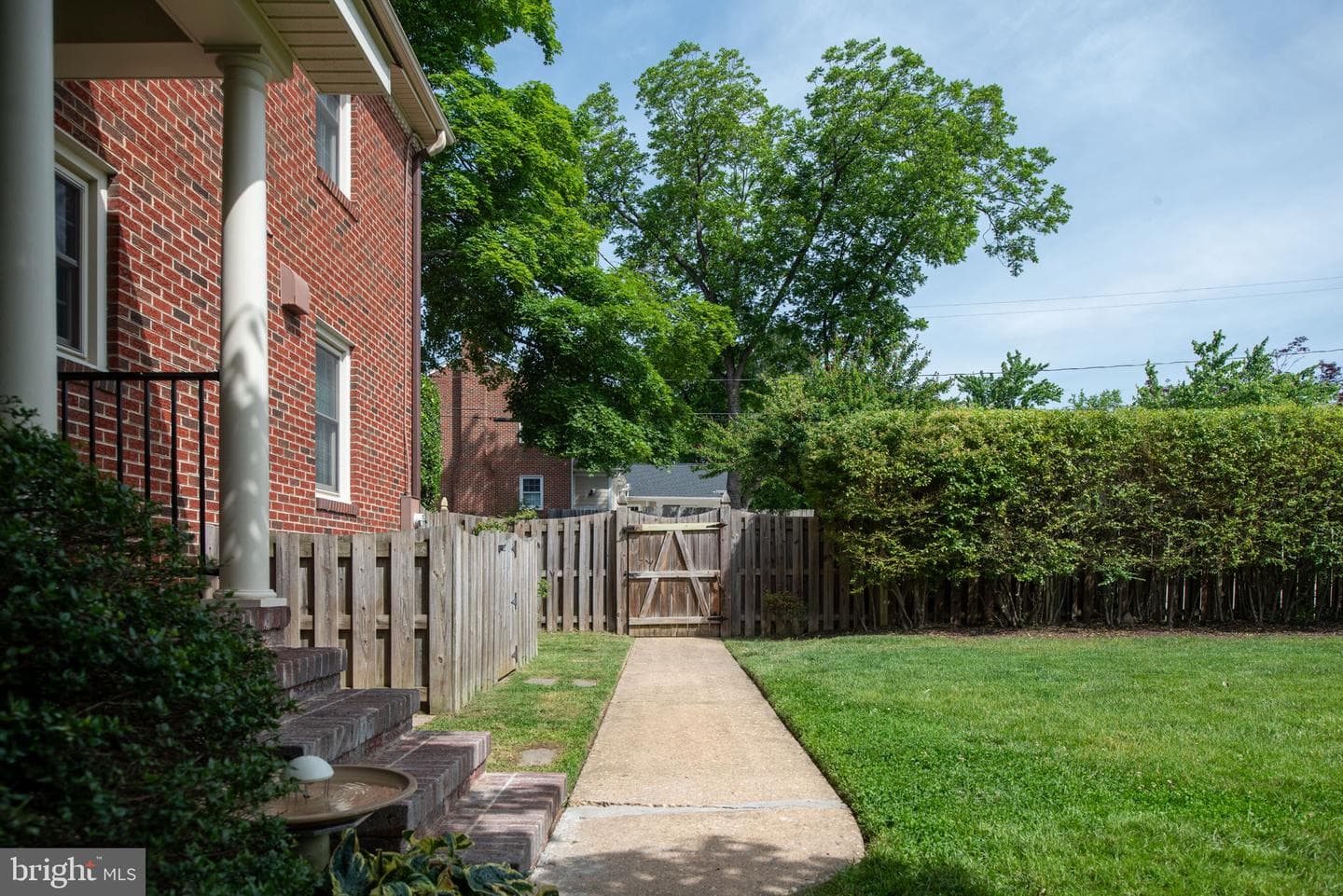 1517 Augustine Avenue photo 70