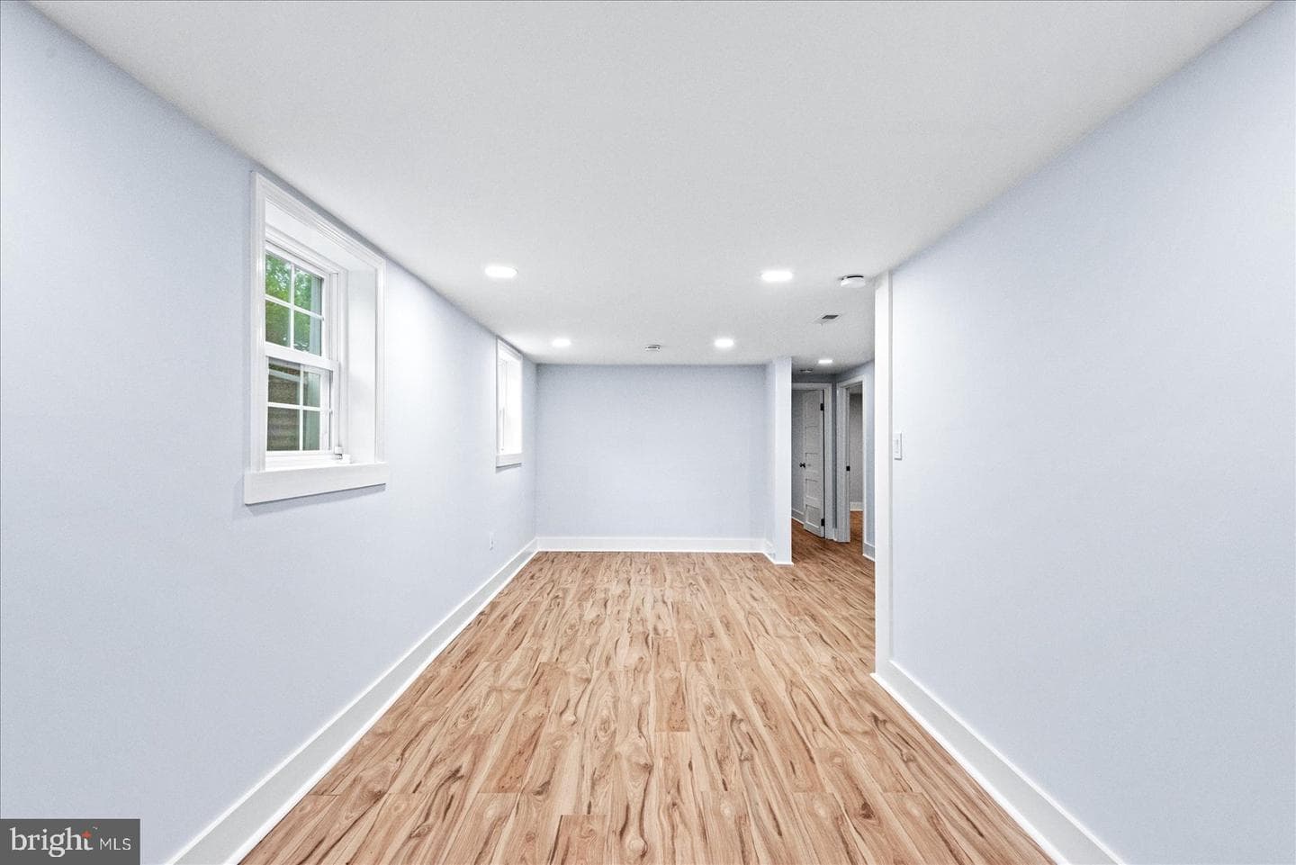 1213 Rowe Street photo 17